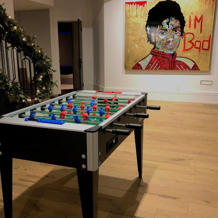 roberto-sports-foosball-table-placed-in-the-middle-of-the-lobby